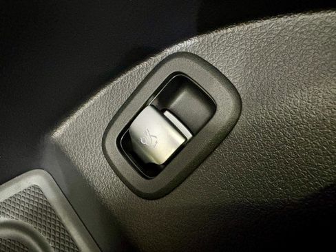 New 2026 Mercedes-Benz GLC 300 image 22