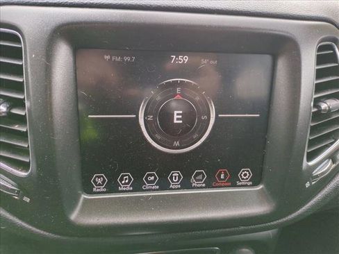 Used 2018 Jeep Compass Trailhawk w/ Safe & Security Group image 11