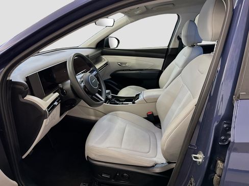 Used 2025 Hyundai Tucson SEL AWD/4WD image 13