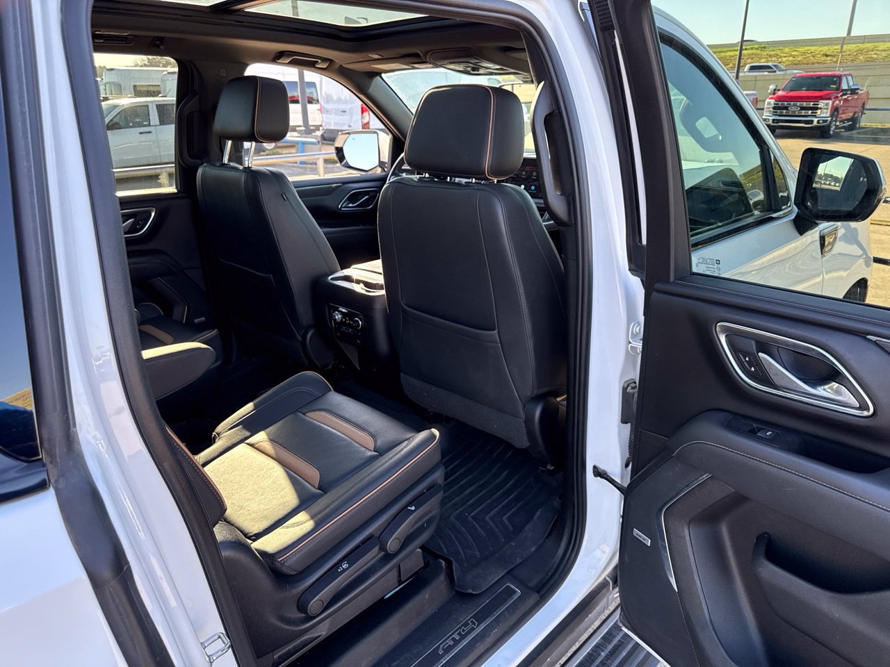Used 2022 GMC Yukon XL AT4 w/ Max Trailering Package AWD/4WD image 13