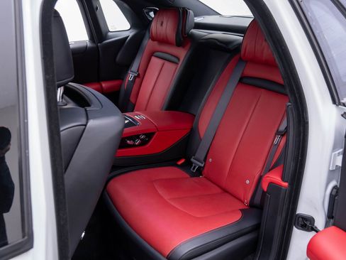 Used 2022 Rolls-Royce Ghost Black Badge image 18