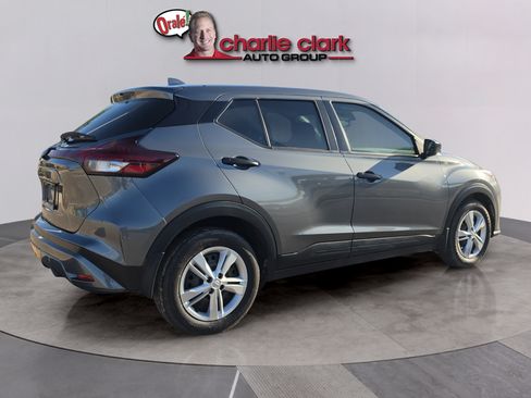 Used 2025 Nissan Kicks Play S FWD image 5