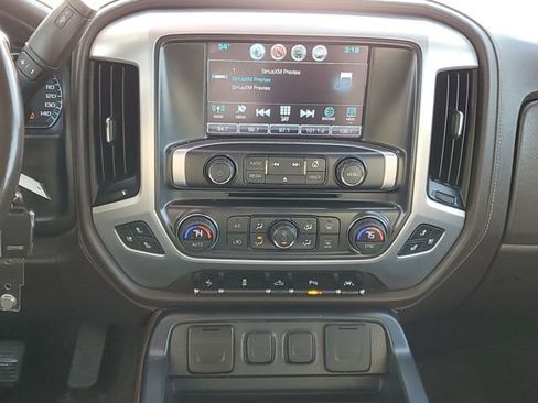 Used 2018 GMC Sierra 1500 SLT image 32