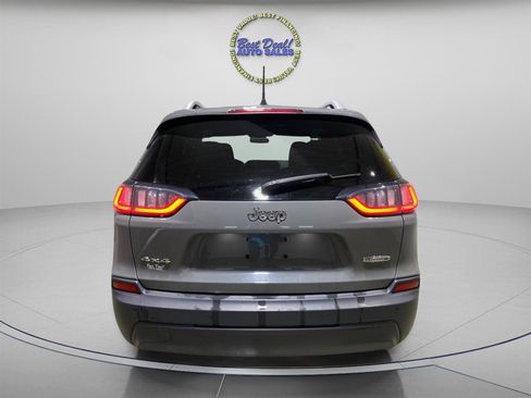 Used 2020 Jeep Cherokee Latitude Plus w/ Cold Weather Group AWD/4WD image 4