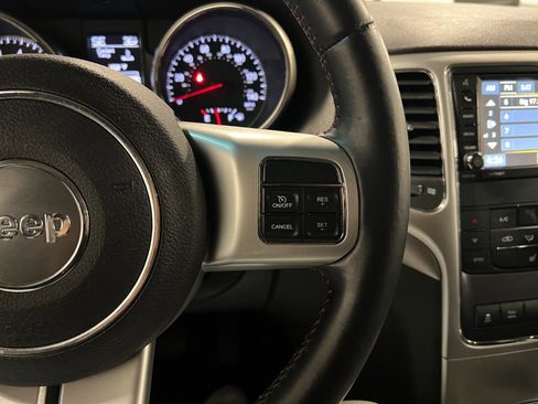 Used 2013 Jeep Grand Cherokee Trailhawk image 14