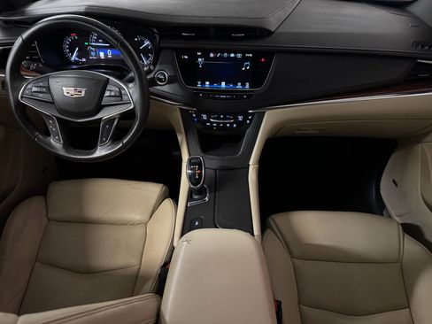 Used 2017 Cadillac XT5 Premium Luxury w/ Advanced Security Package FWD image 20