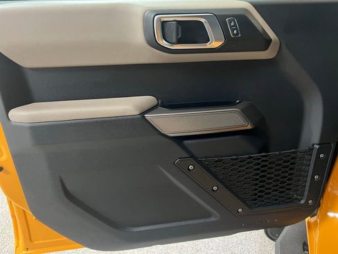 Used 2022 Ford Bronco Wildtrak image 28