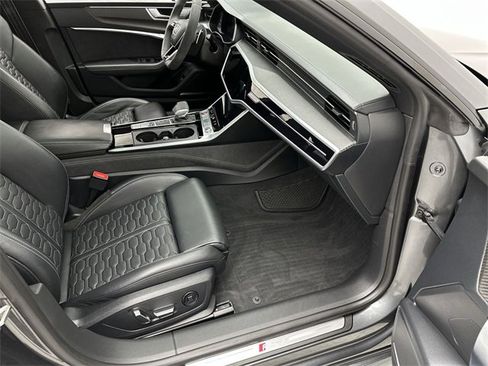 Used 2022 Audi RS 7 Sportback w/ Black Optic Package image 25