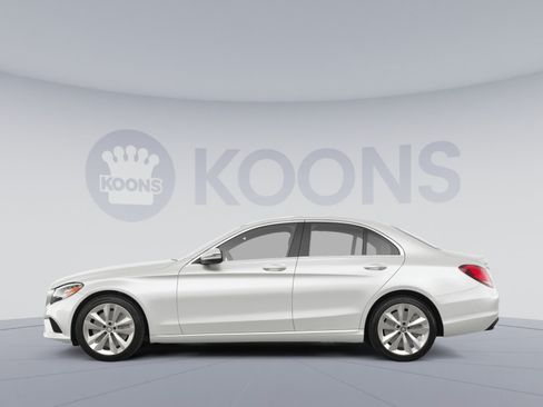Used 2020 Mercedes-Benz C 300 Sedan image 2