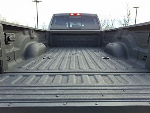 Used 2024 RAM 2500 Tradesman w/ Chrome Appearance Group image 30