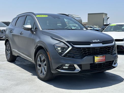 Certified 2025 Kia Sportage SX Prestige AWD/4WD image 9