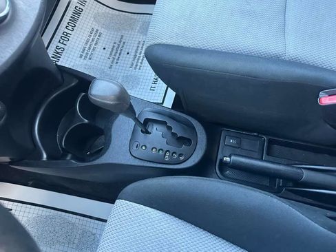 Used 2014 Toyota Yaris LE image 15