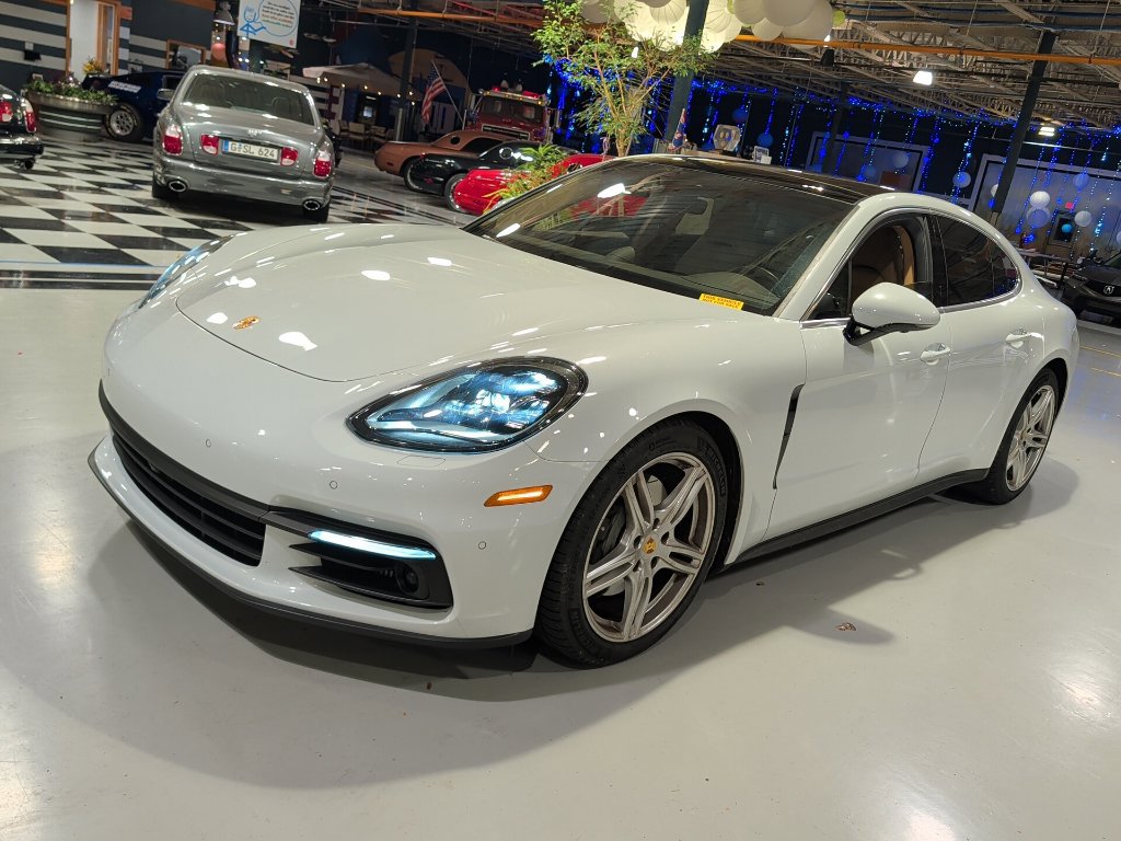Used 2018 Porsche Panamera 4S AWD/4WD image 8