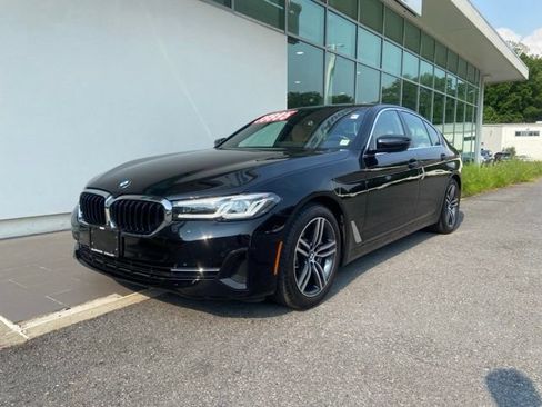 Used 2023 BMW 530i xDrive w/ Convenience Package AWD/4WD image 3