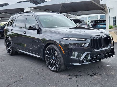 Used 2026 BMW X7 M60i AWD/4WD image 4
