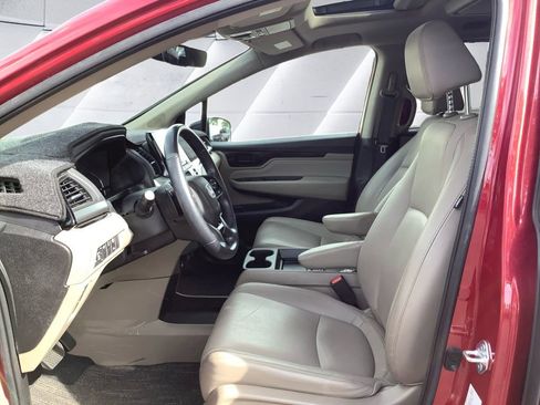 Used 2022 Honda Odyssey Touring image 7