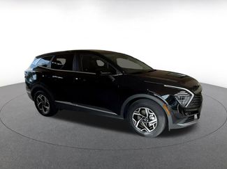 Used 2025 Kia Sportage LX video 2