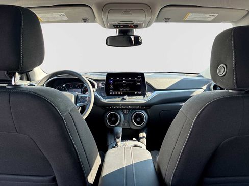 Certified 2023 Chevrolet Blazer LT w/ Convenience Package image 19