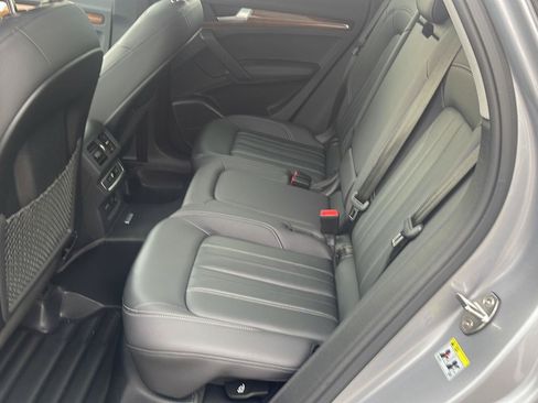 Used 2023 Audi Q5 2.0T Premium Plus AWD/4WD image 9