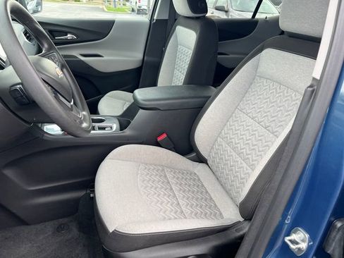 Certified 2024 Chevrolet Equinox LS w/ LS Convenience Package FWD image 12