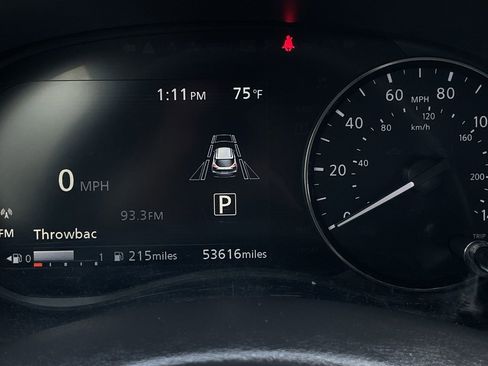 Used 2023 Nissan Kicks SV image 16