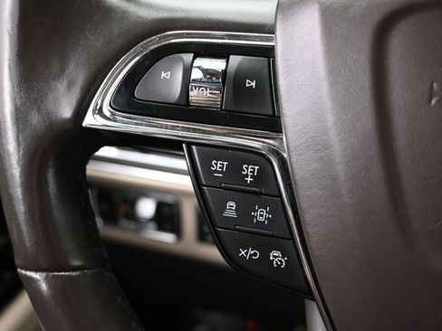 Used 2024 Lincoln Navigator Premiere AWD/4WD image 30