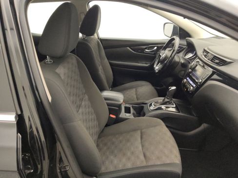 Used 2022 Nissan Rogue Sport SV FWD image 21