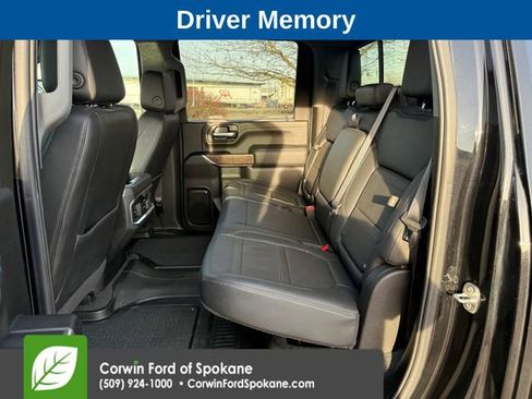 Used 2022 GMC Sierra 2500 Denali w/ Denali Black Diamond Edition image 11