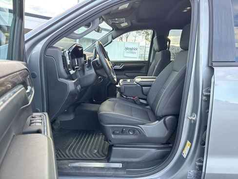 Used 2024 Chevrolet Silverado 1500 LT image 16