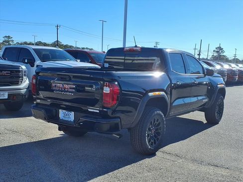 New 2026 GMC Canyon Elevation w/ Convenience Package image 2