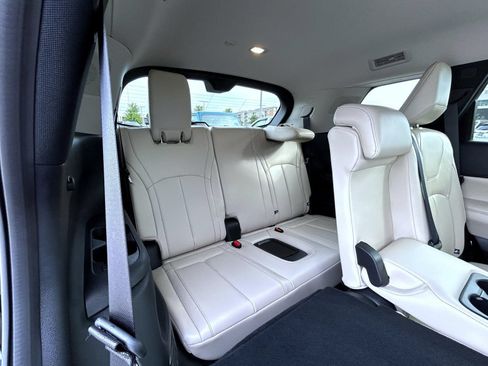 Used 2025 INFINITI QX60 Luxe w/ Vision Package AWD/4WD image 19