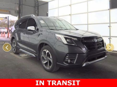 Used 2023 Subaru Forester Touring image 3