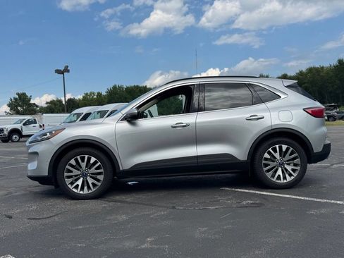 Used 2020 Ford Escape Titanium AWD/4WD image 5
