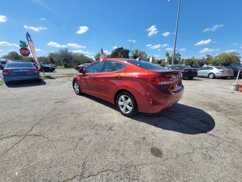 Used 2013 Hyundai Elantra GLS w/ Preferred Pkg image 6