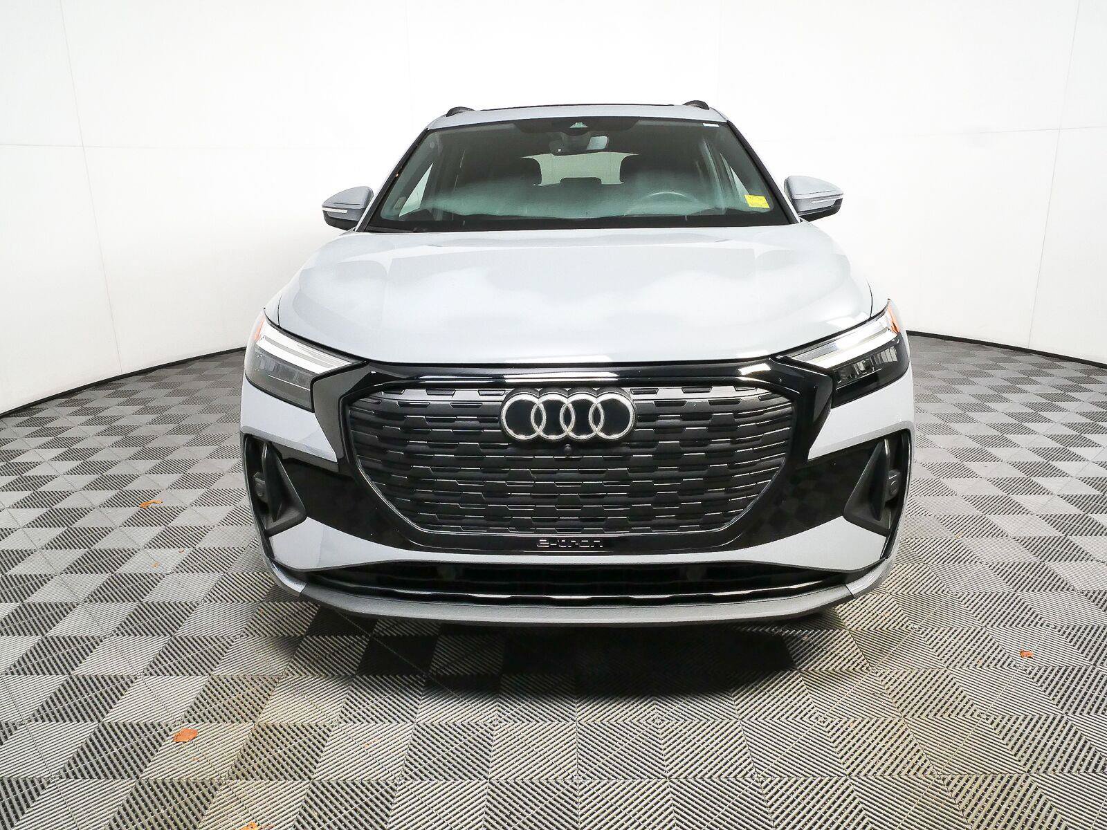 Used 2023 Audi Q4 e-tron Premium Plus w/ Premium Plus AWD/4WD image 37