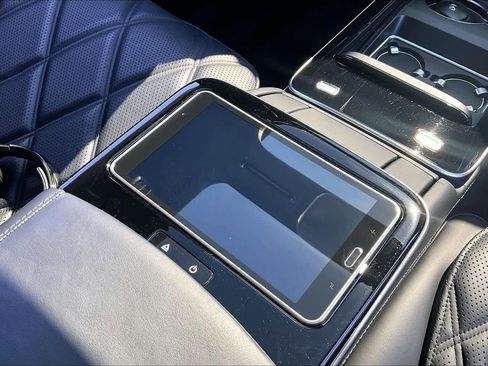 Used 2022 Mercedes-Benz Maybach S 580 Maybach S 580 image 32