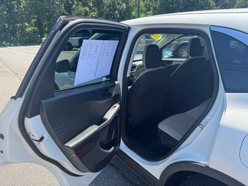 Used 2022 Ford Escape SE w/ Cold Weather Package AWD/4WD image 14