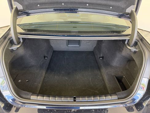 Used 2025 BMW 740i xDrive image 31