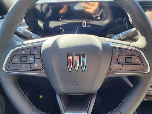 New 2026 Buick Envista Avenir image 19