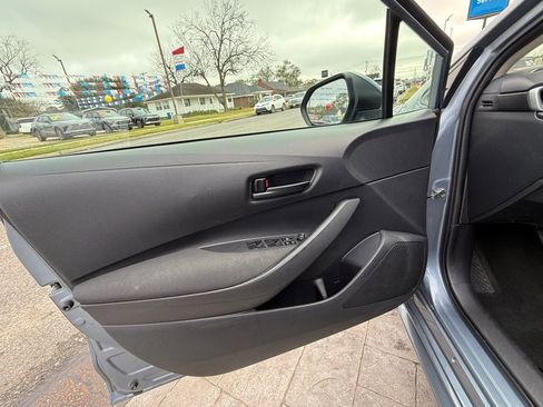 Used 2023 Toyota Corolla LE image 9