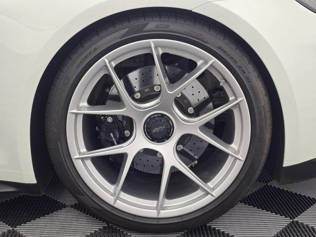 Certified 2024 Porsche 911 GT3 RS RWD image 36