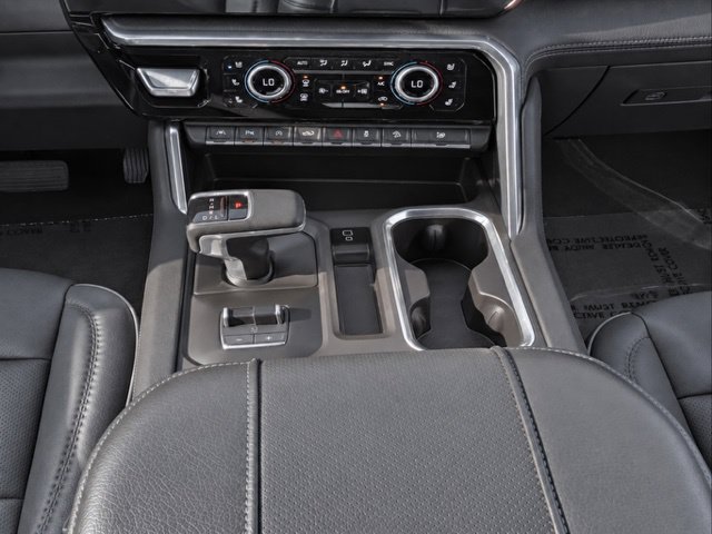 Used 2024 GMC Sierra 1500 Denali w/ Denali Reserve Package AWD/4WD image 14