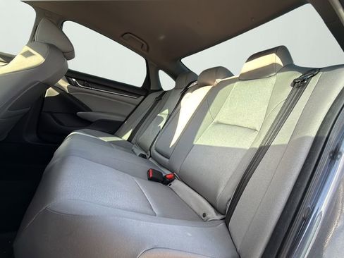 Used 2019 Honda Accord LX image 10