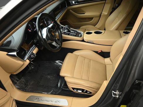 Used 2018 Porsche Panamera 4S Executive image 10