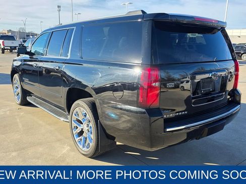 Used 2017 Chevrolet Suburban Premier image 3