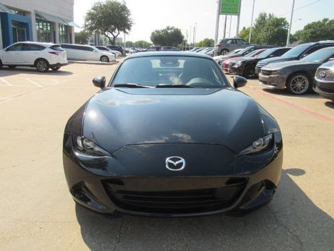 Used 2024 MAZDA MX-5 Miata RF Grand Touring image 2