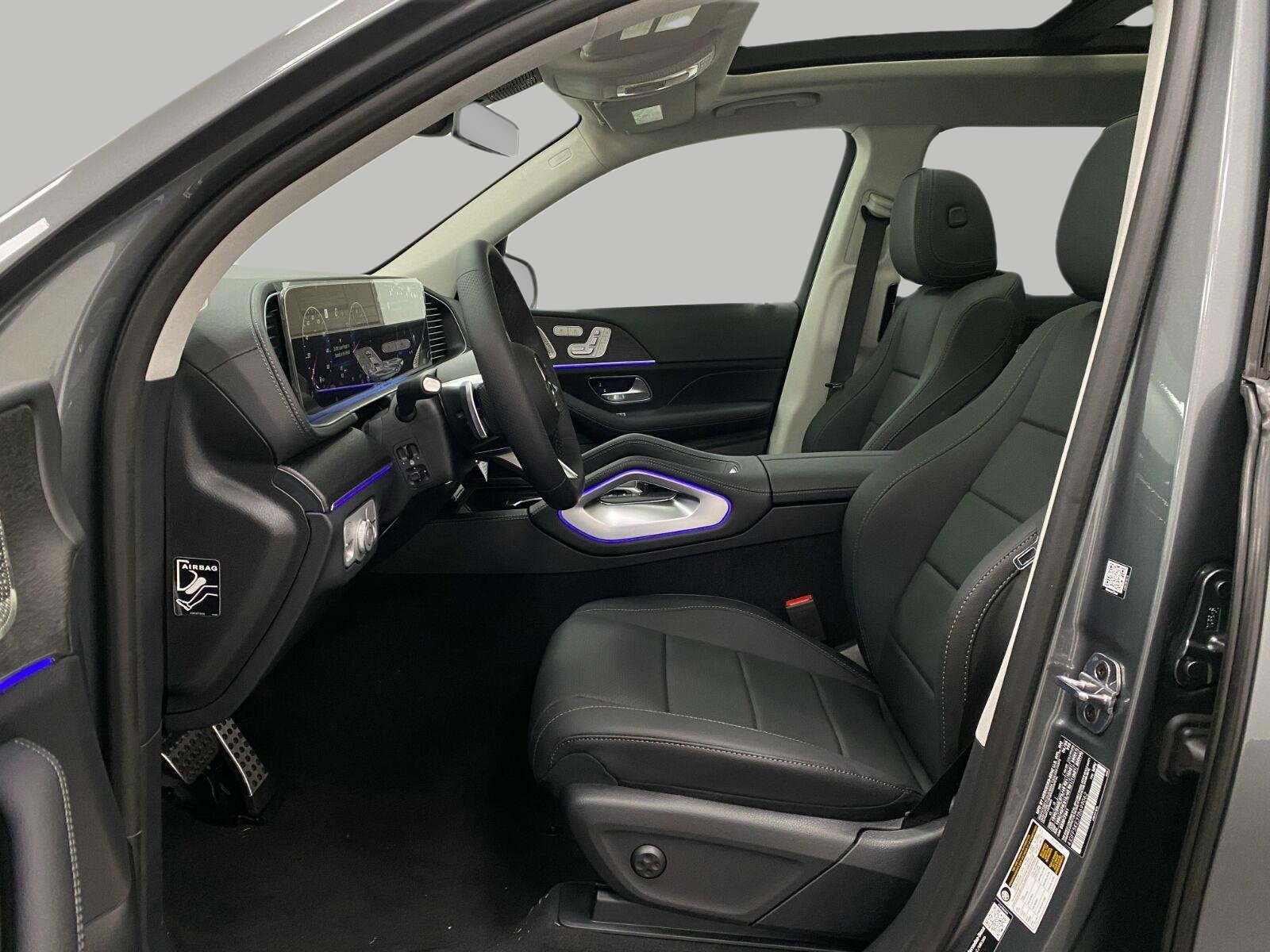 New 2026 Mercedes-Benz GLS 450 4MATIC image 33