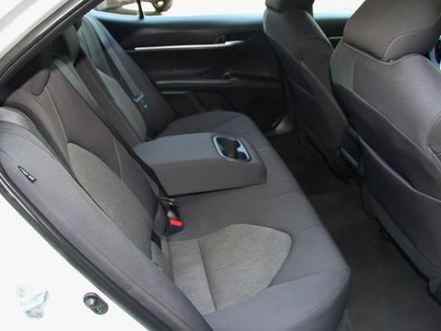 Used 2024 Toyota Camry LE image 30