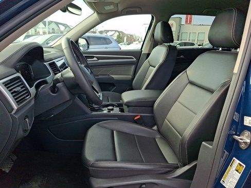 Certified 2022 Volkswagen Atlas SE image 18