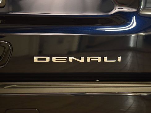 Used 2024 GMC Yukon Denali AWD/4WD image 23